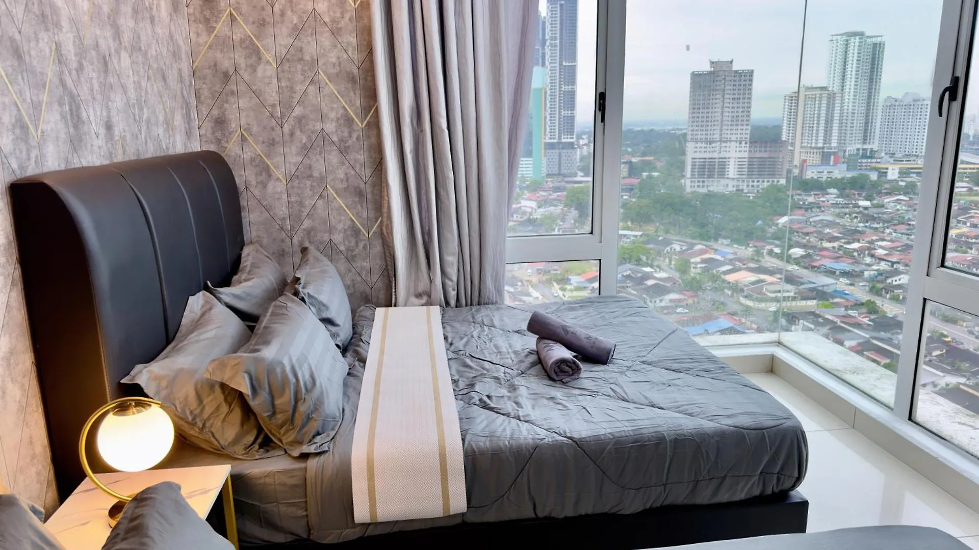 Ksl Citymall 15-20Pax 4B4B Privatelift-Smarttv70Inch-Netflix Johor Bahru Apartment